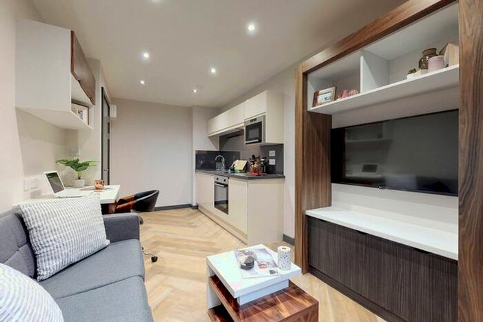 1 Bedroom Flat To Rent In Apt, Live Oasis Belgrave Street #, LS2