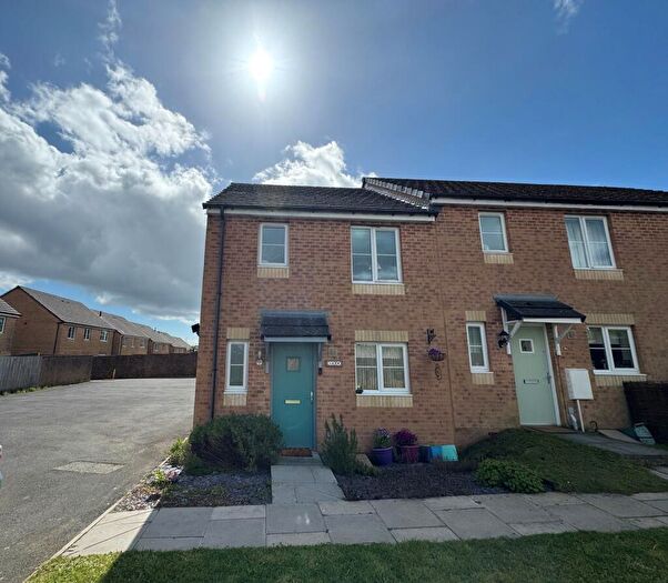 3 Bedroom End Of Terrace House For Sale In Trinant Terrace, Pentwyn Crumlin, NP11
