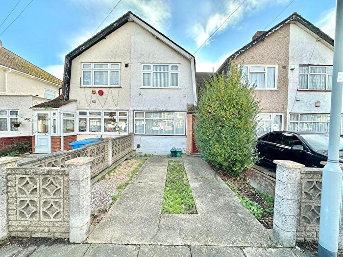 2 Bedroom Terraced House To Rent In Malvern Road, Hayes, UB3