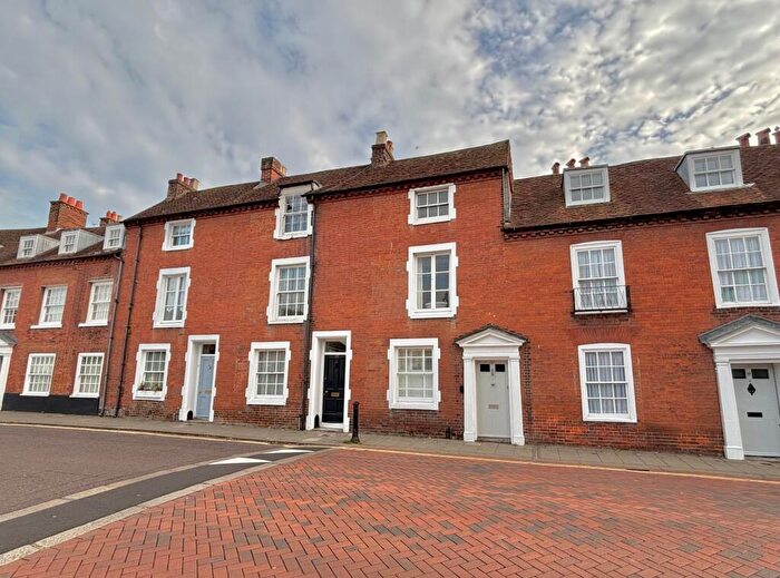 2 Bedroom Terraced House For Sale In Westgate, Chichester, PO19