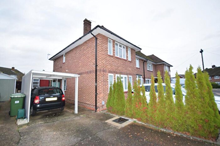 2 Bedroom Maisonette For Sale In Collier Close, Epsom, KT19