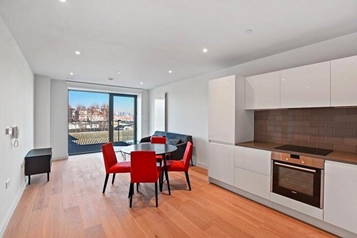 1 Bedroom Apartment To Rent In Shipwright Street, London, E16