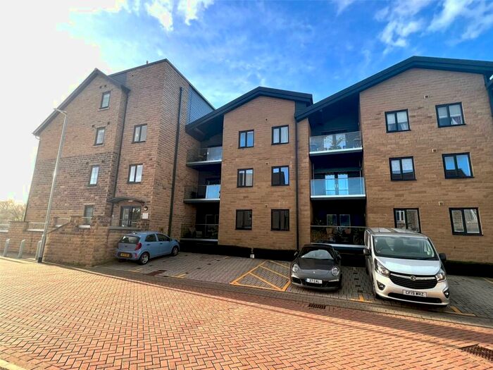2 Bedroom Flat To Rent In Garnett Mill, Otley, West Yorkshire, LS21