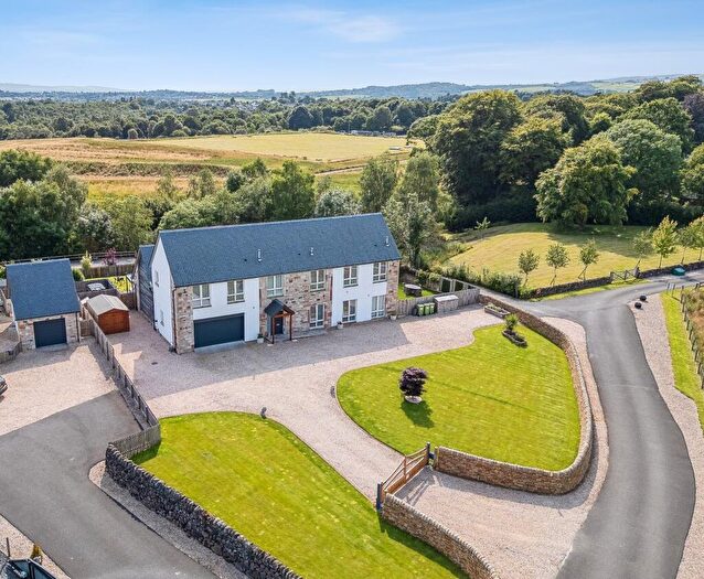 4 Bedroom Detached House For Sale In Bankell Farm Steading, Milngavie, East Dunbartonshire, G62