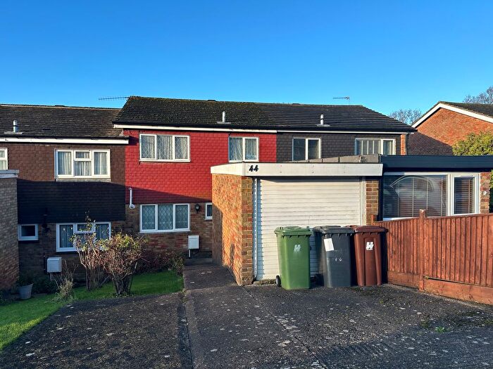 3 Bedroom Terraced House For Sale In Kimptons Mead, Potters Bar, EN6