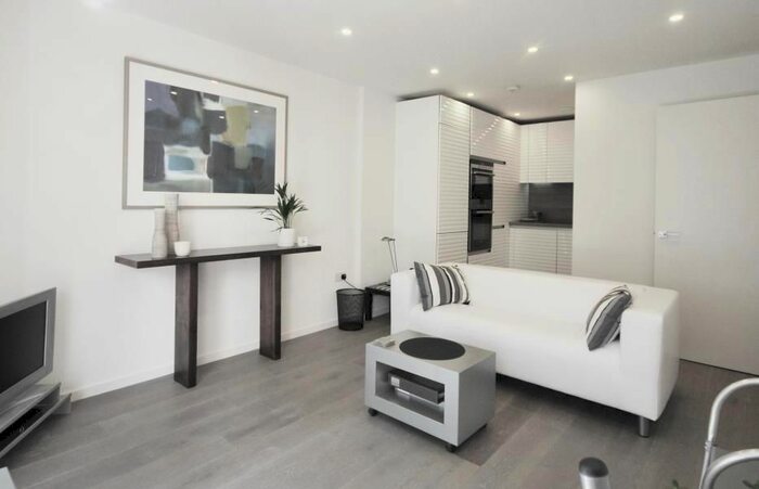 1 Bedroom Flat To Rent In Worcester Point, Central Street, London, EC1V
