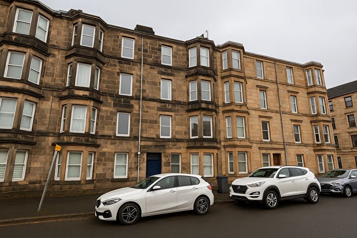 2 Bedroom Flat To Rent In Walker Street, Paisley, PA1