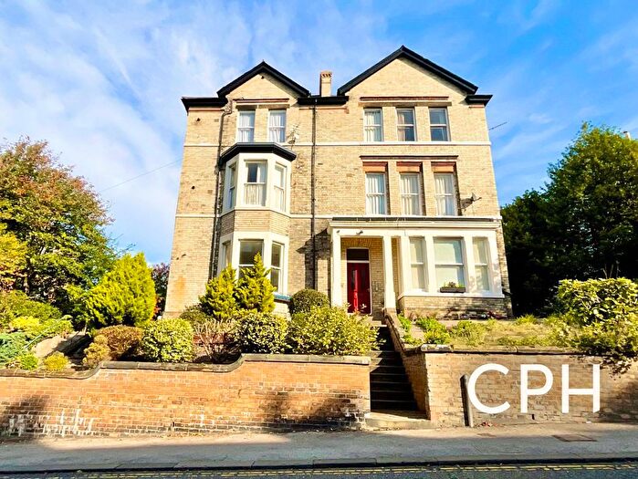 2 Bedroom Flat For Sale In Westbourne Grove, Scarborough, YO11