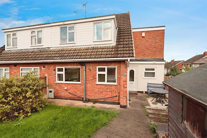 3 Bedroom Semi-Detached House For Sale In Lansdown Close, Beeston, NG9