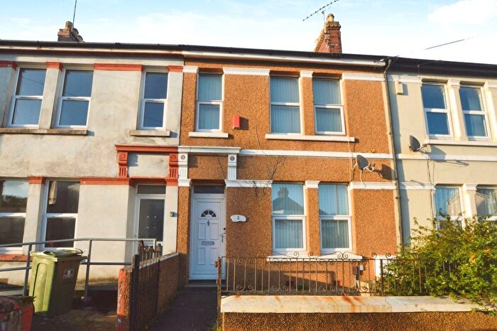 3 Bedroom Terraced House For Sale In Trelawney Avenue, Plymouth, Devon, PL5