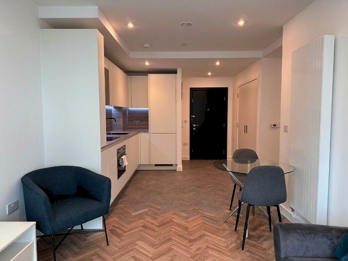 1 Bedroom Flat To Rent In Makers Yard, London, E3