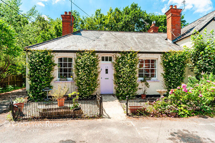 2 Bedroom Bungalow For Sale In Pembroke Mews, Ascot, SL5