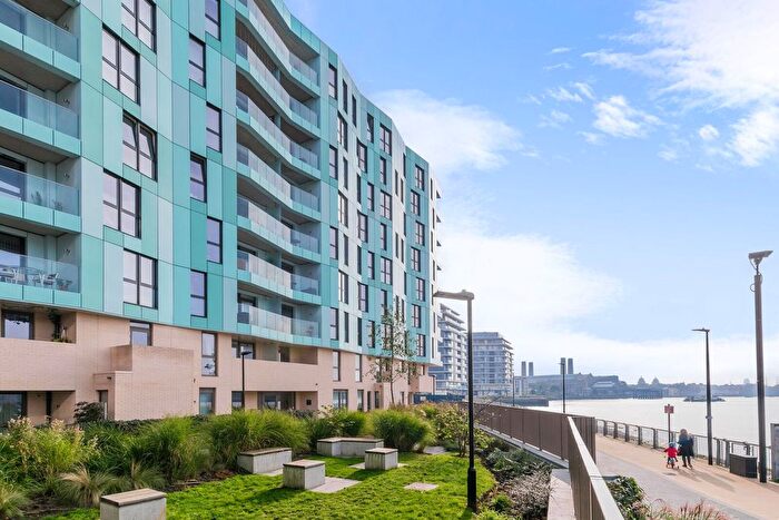 1 Bedroom Flat To Rent In Cable Walk, Greenwich, London, SE10