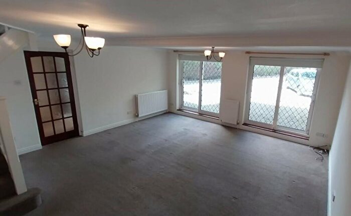 3 Bedroom Detached House For Sale In Hookstone Drive, Harrogate, North Yorkshire, Uk, HG2