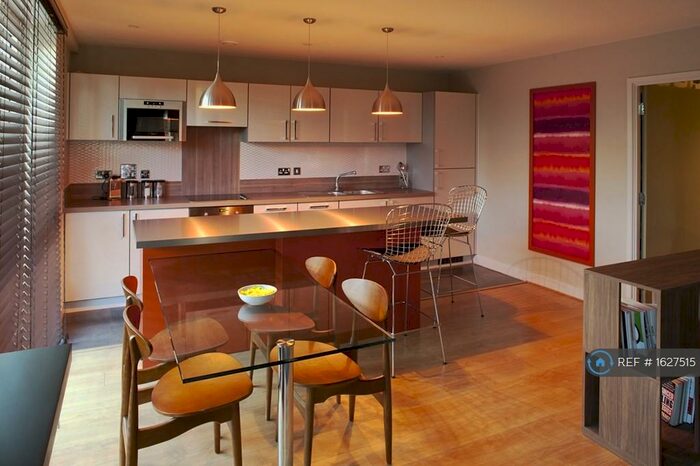 1 Bedroom Flat To Rent In Dalston Square, London, E8