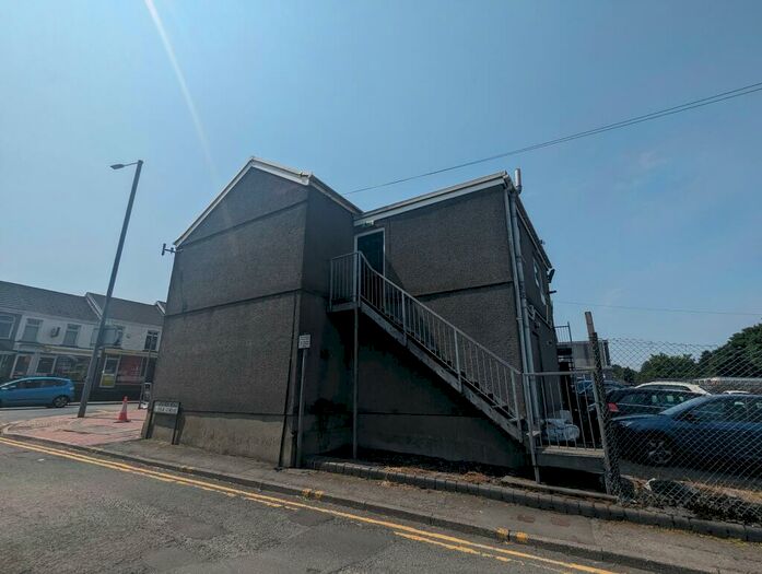 1 Bedroom Flat To Rent In New Road, Skewen, Neath, Neath Port Talbot., SA10