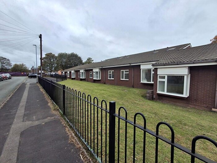 1 Bedroom Flat To Rent In Gordon Court, ST5