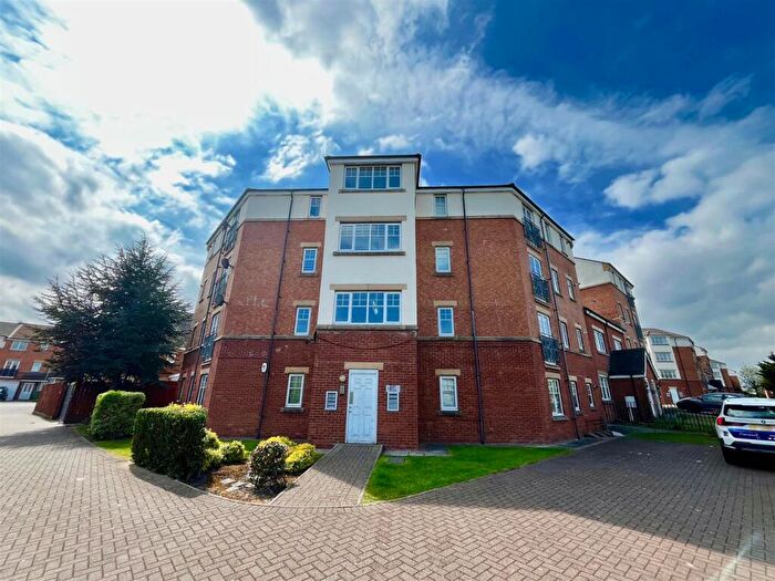 2 Bedroom Apartment To Rent In Redgrave Close, St James Village, Gateshead, NE8