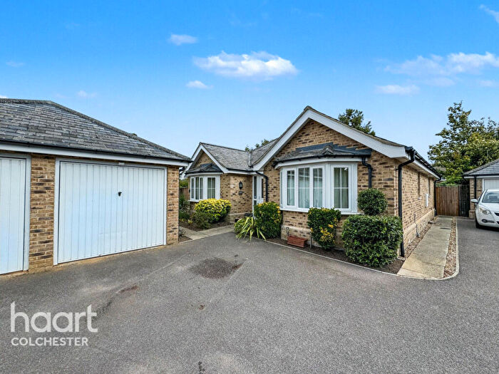 3 Bedroom Detached Bungalow For Sale In Straight Road, Colchester, CO3