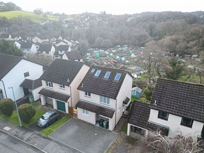 4 Bedroom Detached House For Sale In Barton Drive, Newton Abbot, TQ12