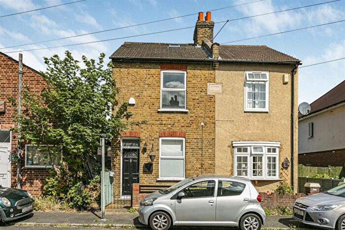 2 Bedroom Semi-Detached House For Sale In St James Road, Carshalton, SM5