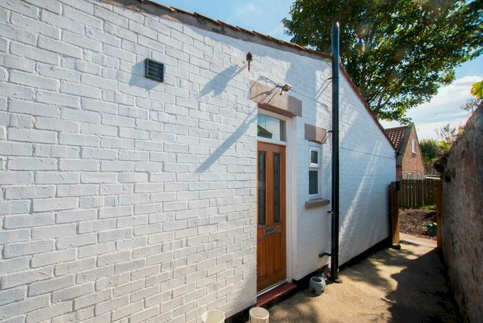 2 Bedroom Bungalow To Rent In Chambers Lane, Hornsea, East Riding Of Yorkshire, HU18