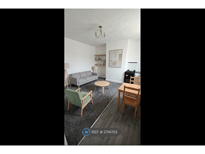 2 Bedroom Semi Detached House To Rent In Hilary Street, Dewsbury, WF13