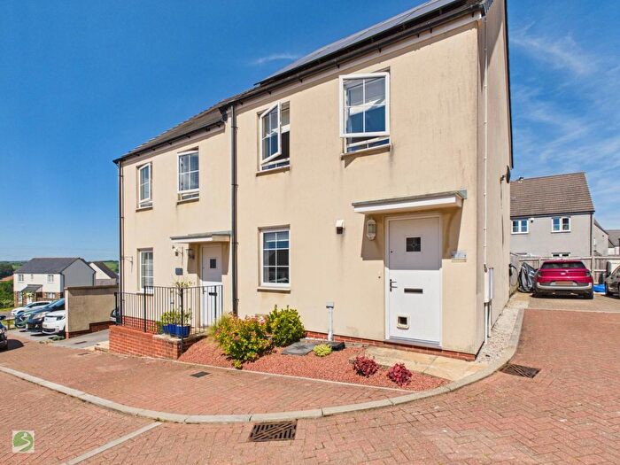 3 Bedroom Semi Detached House For Sale In Tarton Close, St Martin, PL13