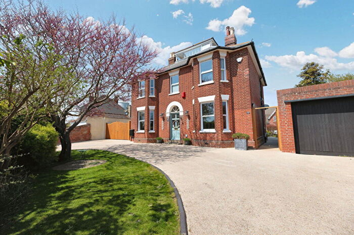 4 Bedroom Detached House For Sale In Fronks Road, Harwich, CO12