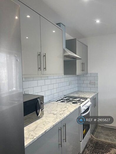 3 Bedroom Terraced House To Rent In Osborne Road, Basildon, SS16