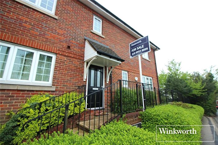 2 Bedroom Maisonette To Rent In Walton Terrace, Watford Road, Elstree, Borehamwood, WD6
