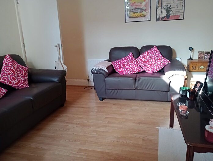 2 Bedroom Flat To Rent In Trewhitt Road, Heaton, NE6