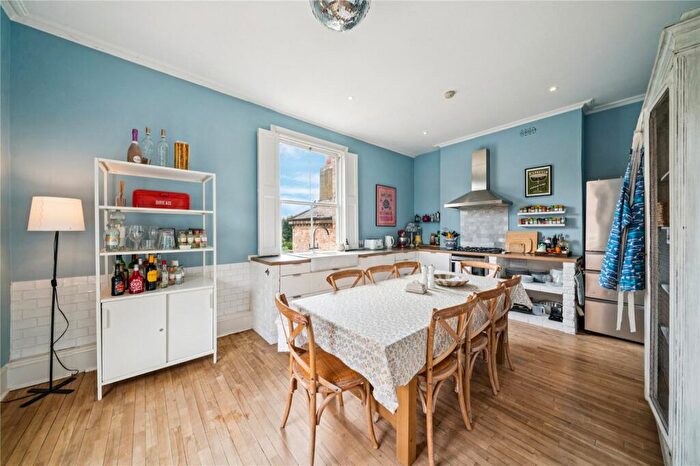 3 Bedroom Apartment To Rent In Nightingale Lane, SW12