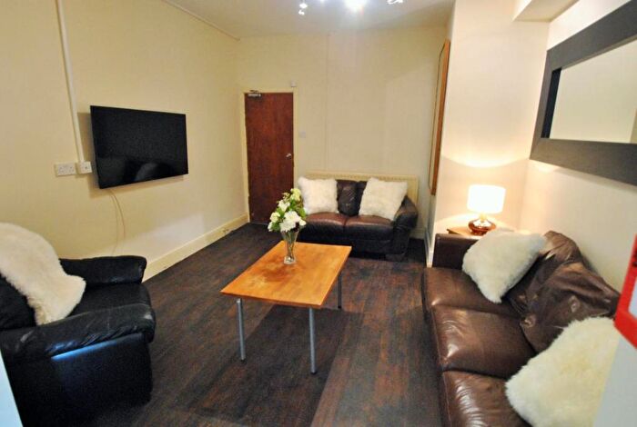 5 Bedroom Terraced House To Rent In Brailsford Road, Fallowfield, Manchester, M14