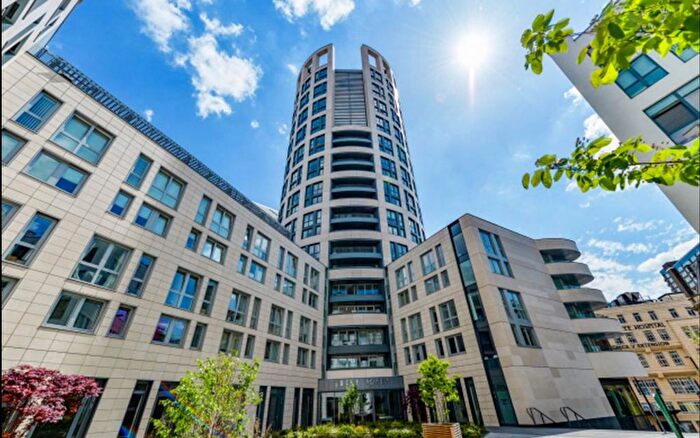 1 Bedroom Flat To Rent In City Road, Eagle Point City Road, EC1V