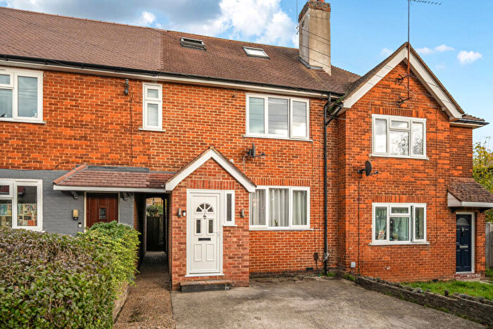 3 Bedroom Terraced House For Sale In Voce Road, Plumstead, SE18