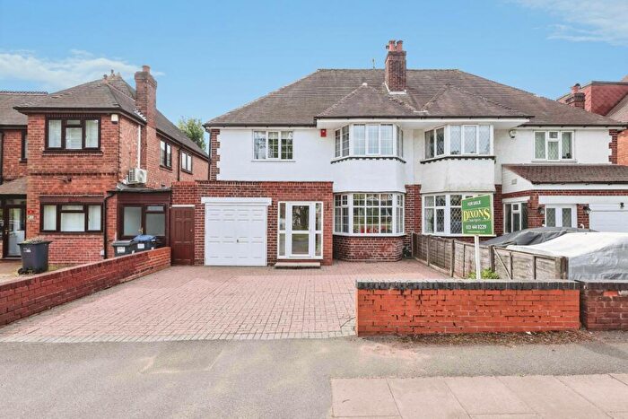 4 Bedroom Semi Detached House For Sale In Brook Lane, Birmingham, West Midlands, B13