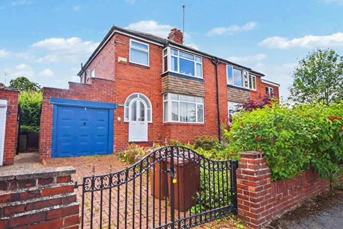 3 Bedroom Semi-Detached House For Sale In Stannard Well Lane, Horbury, Wakefield, West Yorkshire, WF4