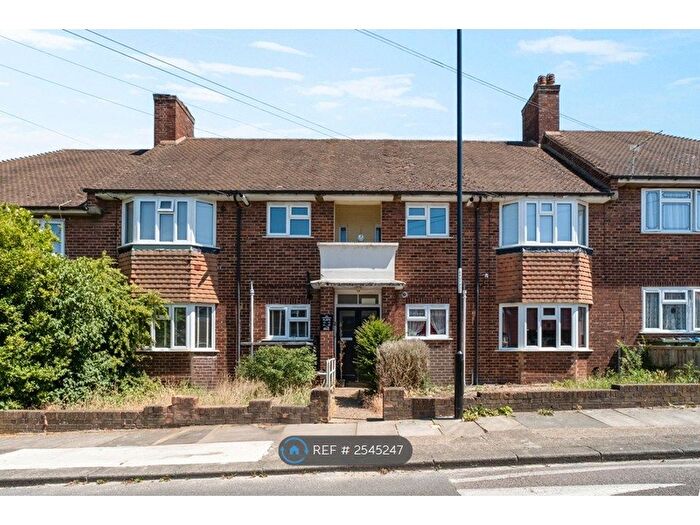 1 Bedroom Flat To Rent In The Underwood, London, SE9