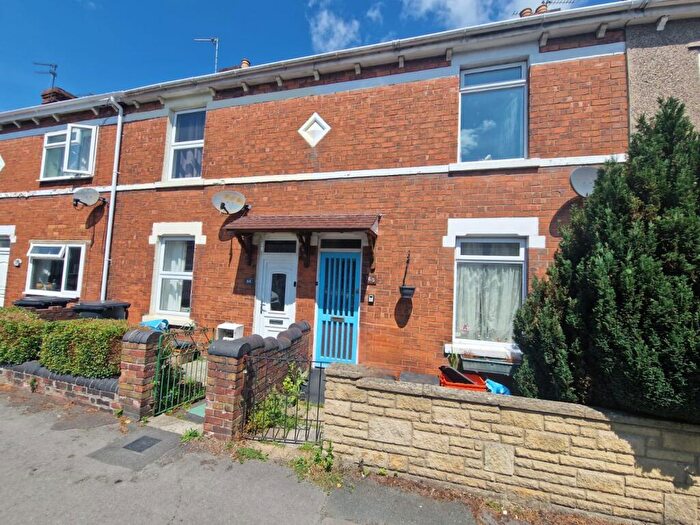 3 Bedroom Terraced House For Sale In Ferndale Road, Swindon, SN2
