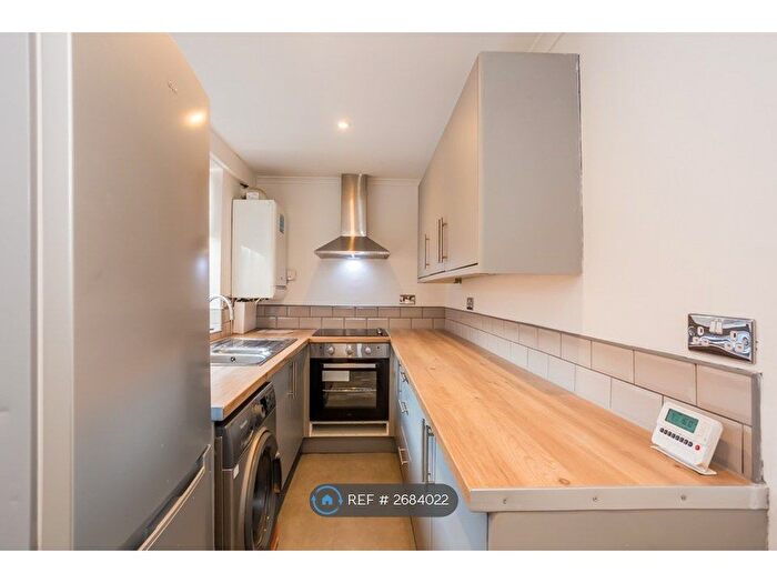 2 Bedroom Terraced House To Rent In Dickinson Street, Darlington, DL1