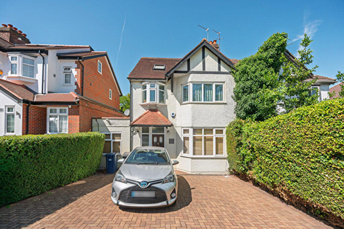 4 Bedroom Semi-Detached House For Sale In Sunny Gardens Road, Hendon, London, NW4