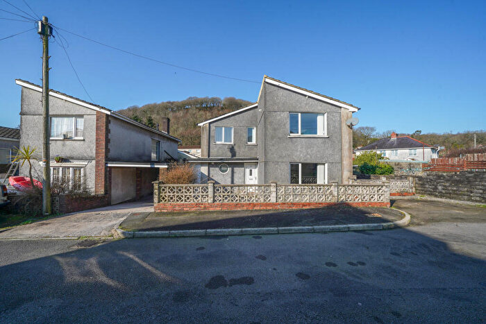 3 Bedroom Detached House For Sale In March Hywel, Neath, SA10