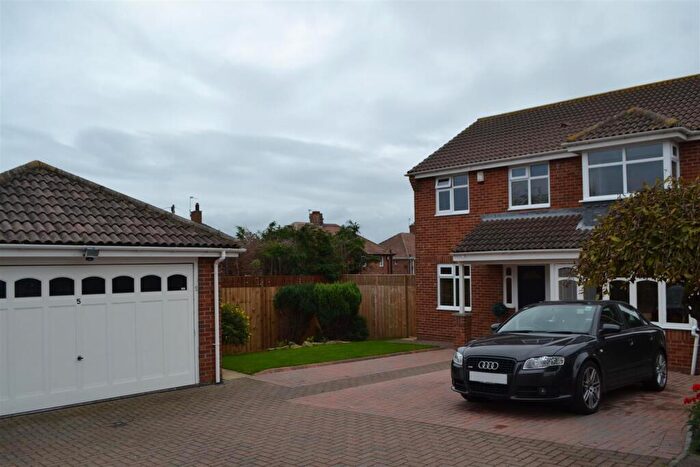 4 Bedroom Detached House To Rent In Westcroft, Whitburn, Sunderland, SR6