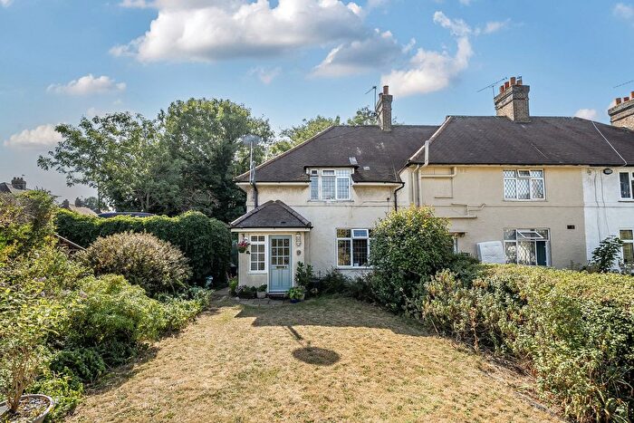 3 Bedroom End Terrace House For Sale In Minet Drive, Hayes, UB3