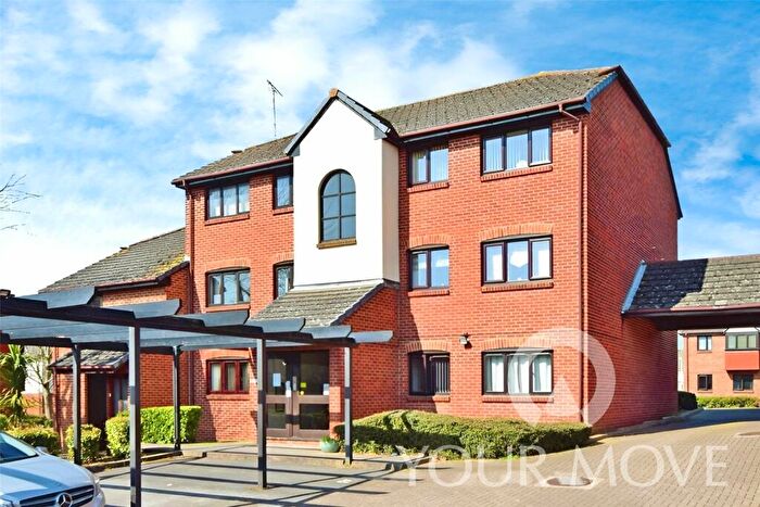 2 Bedroom Flat To Rent In Gravesend, Kent, DA12