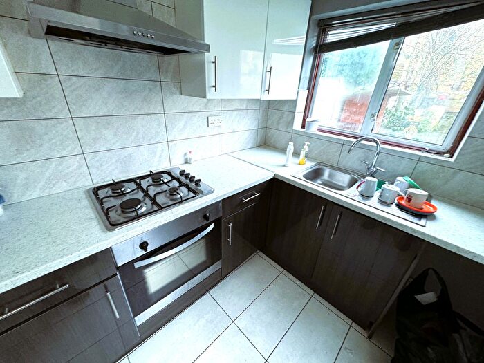 4 Bedroom Terraced House To Rent In Wellwood Road, Ilford, IG3