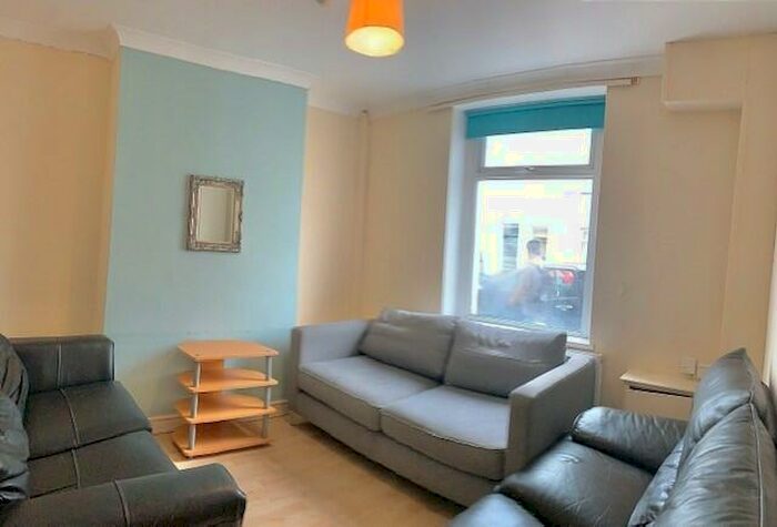 4 Bedroom Terraced House To Rent In Fitzroy Street, Cardiff(City), CF24