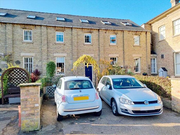 4 Bedroom Terraced House For Sale In The Pines, Boston Road, Sleaford, NG34