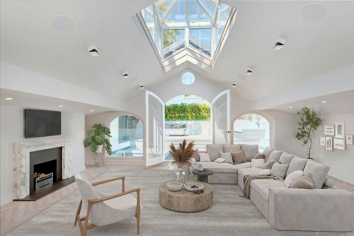 3 Bedroom Terraced House To Rent In Downshire Hill, Hampstead, NW3